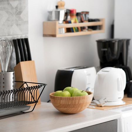 Spacious 82 M2 Two Bedroom Classy Apartment Near City Center 塞萨洛尼基 外观 照片