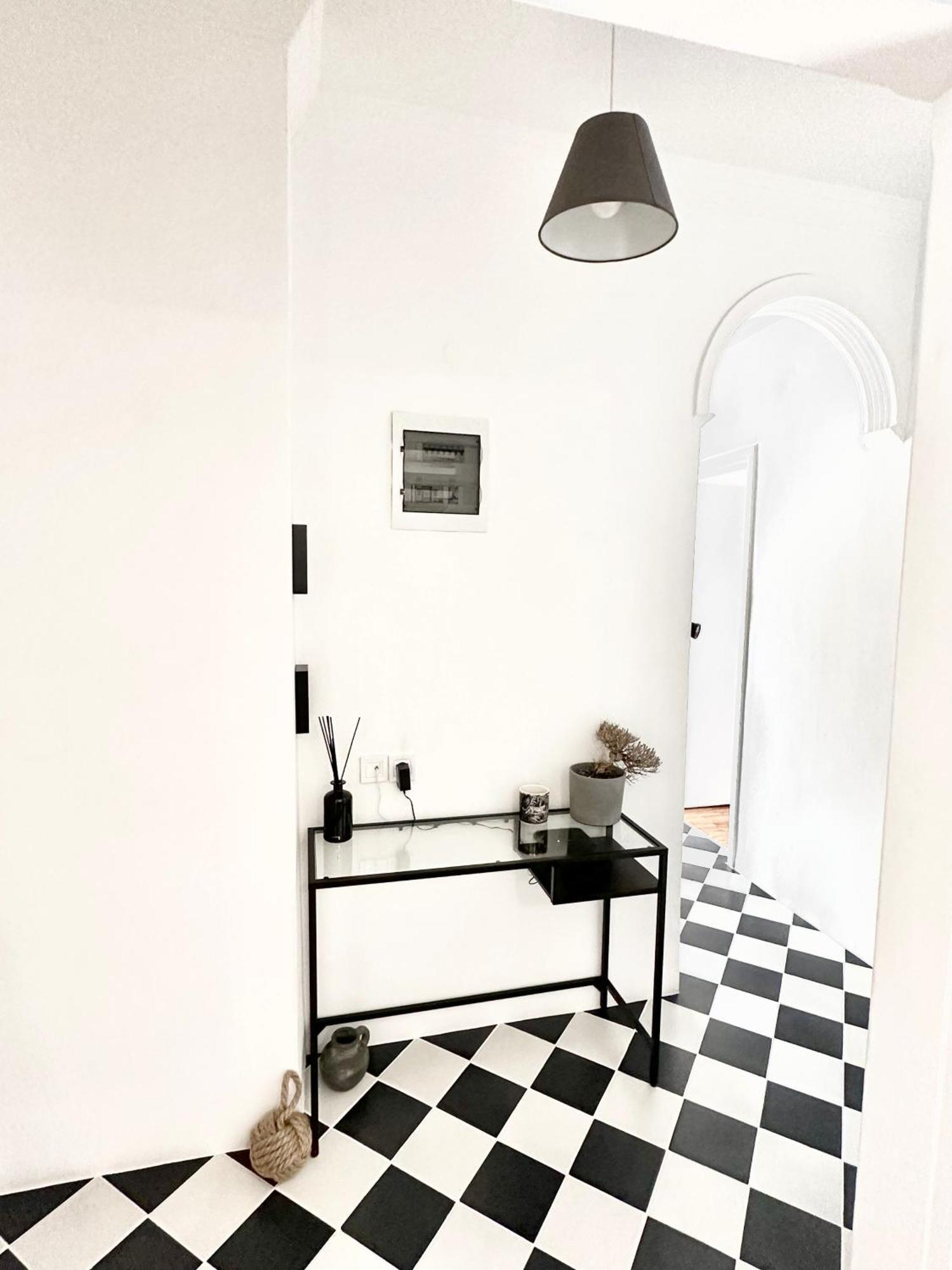 Spacious 82 M2 Two Bedroom Classy Apartment Near City Center 塞萨洛尼基 外观 照片