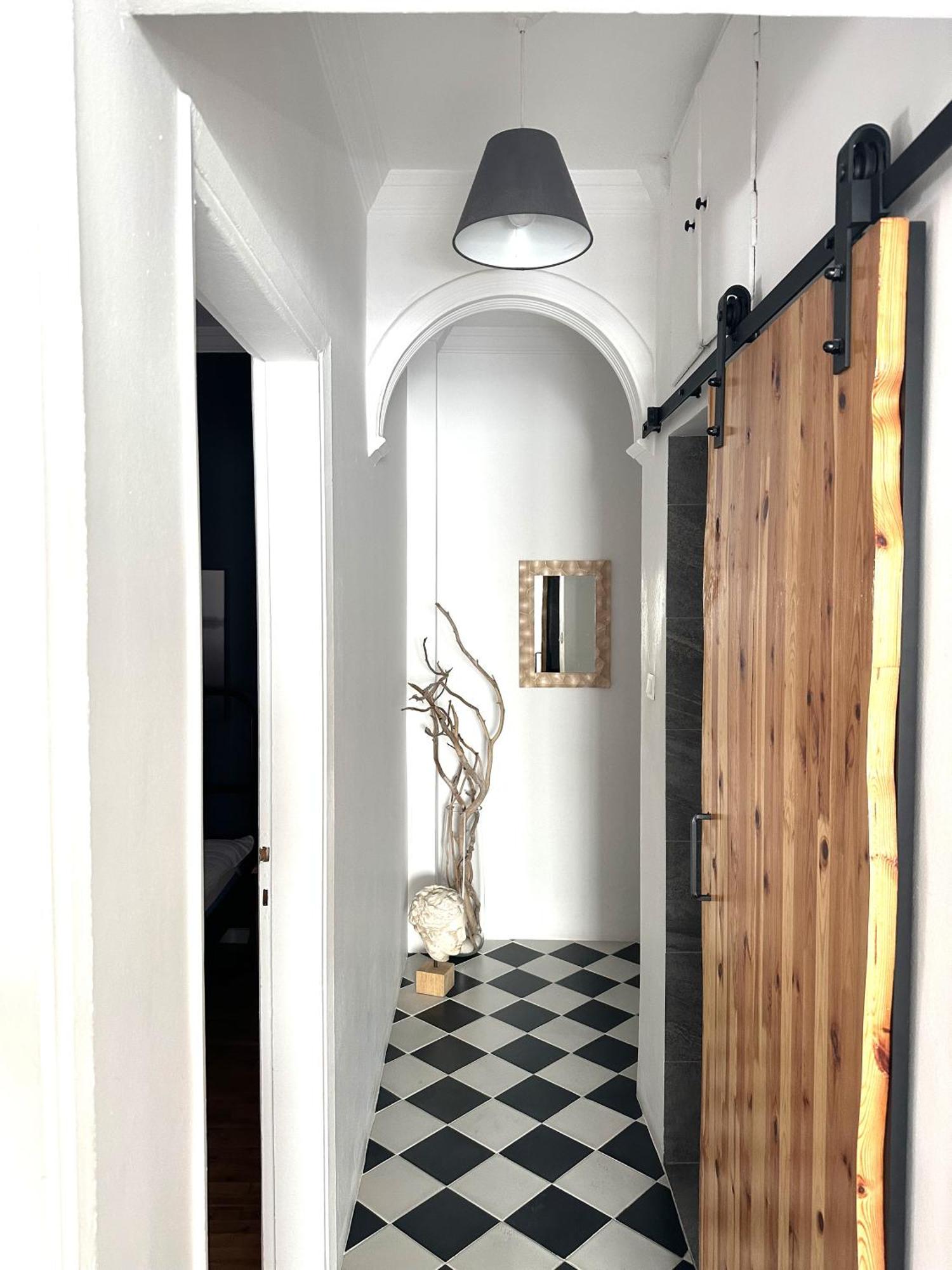 Spacious 82 M2 Two Bedroom Classy Apartment Near City Center 塞萨洛尼基 外观 照片